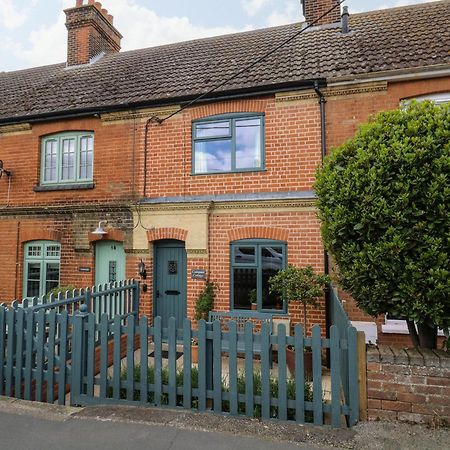 Compass Cottage Aldeburgh Bagian luar foto